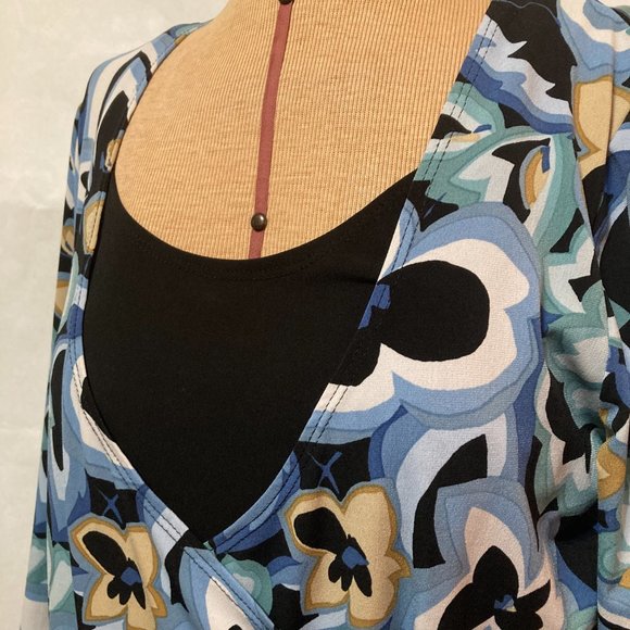 3/4" Sleeve Wrap Style with Tropical Sarong Front Ruching with built in camisole - Picture 13 of 15